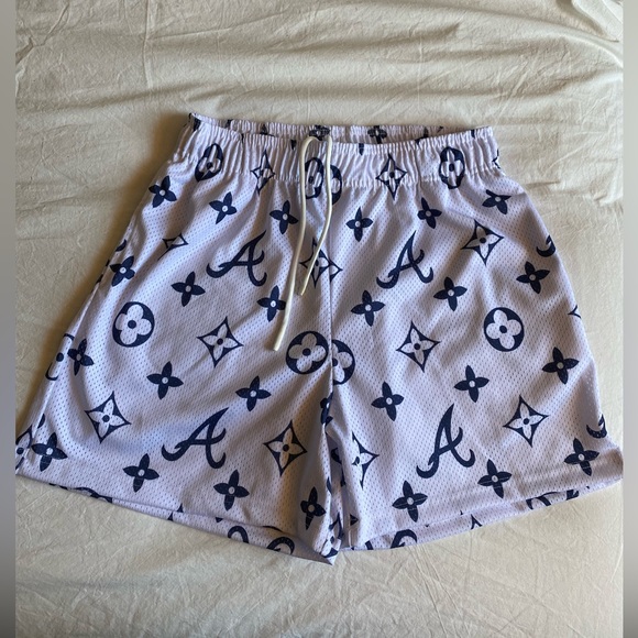 Bravest Studios Atlanta Braves Shorts - Picture 2 of 4